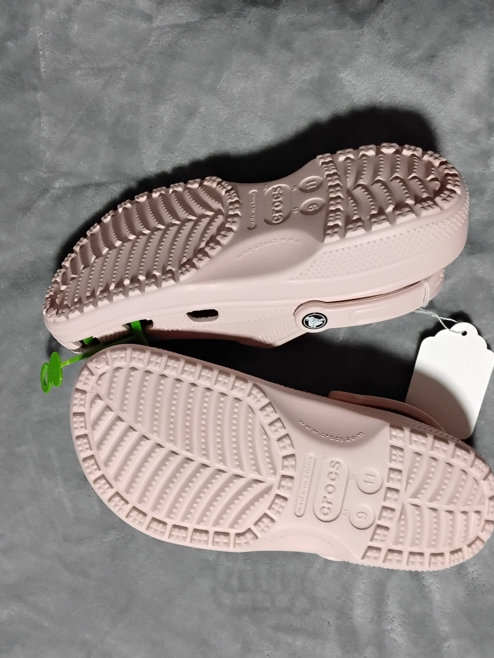 CROCS Women’s Classic Clog - Light Pink